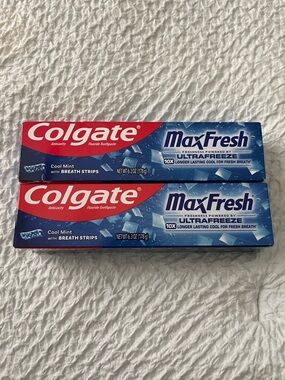 NWT Colgate Max Fresh Toothpastes